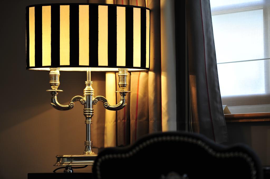 Le Domaine Chateau Du Faucon Donchery Екстер'єр фото