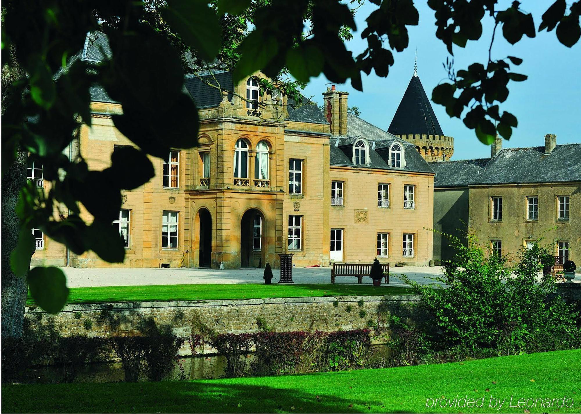 Le Domaine Chateau Du Faucon Donchery Екстер'єр фото